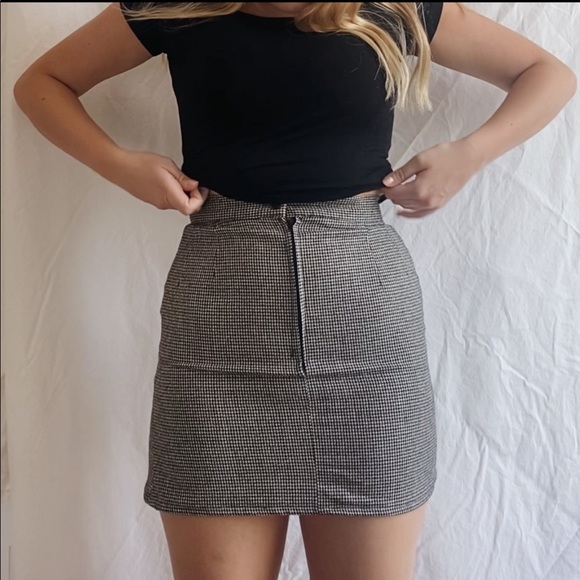 Vintage houndstooth miniskirt - Picture 3 of 4